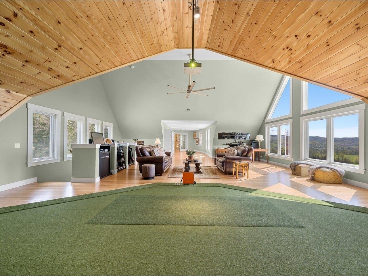 Washington, Vermont, 05675, United States, 7 Bedrooms Bedrooms, ,3 BathroomsBathrooms,Residential,For Sale,1949718