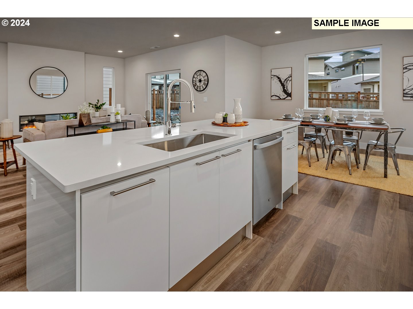 Happy Valley, Oregon, 97086, United States, 4 Bedrooms Bedrooms, ,3 BathroomsBathrooms,Residential,For Sale,1991898