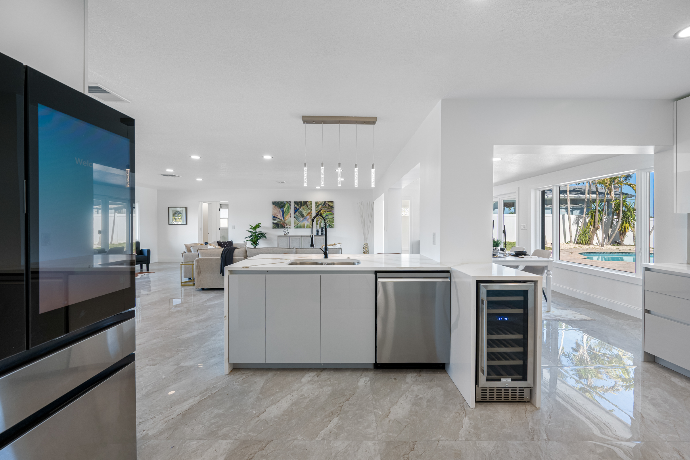 St Petersburg, Florida, 33707, United States, 3 Bedrooms Bedrooms, ,3 BathroomsBathrooms,Residential,For Sale,2017705