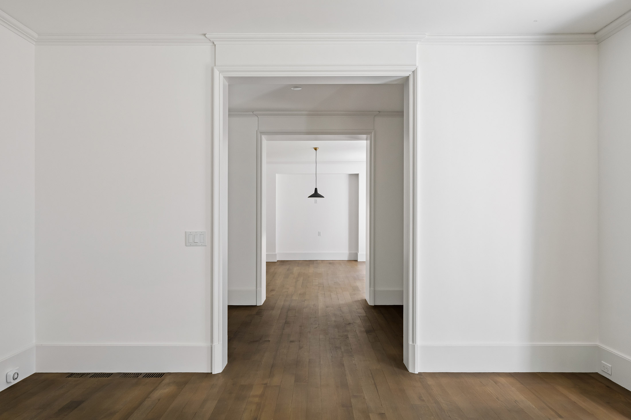  Timeless Architecture and Modern Livability Converge in Tuxedo Park Home - 物件實景