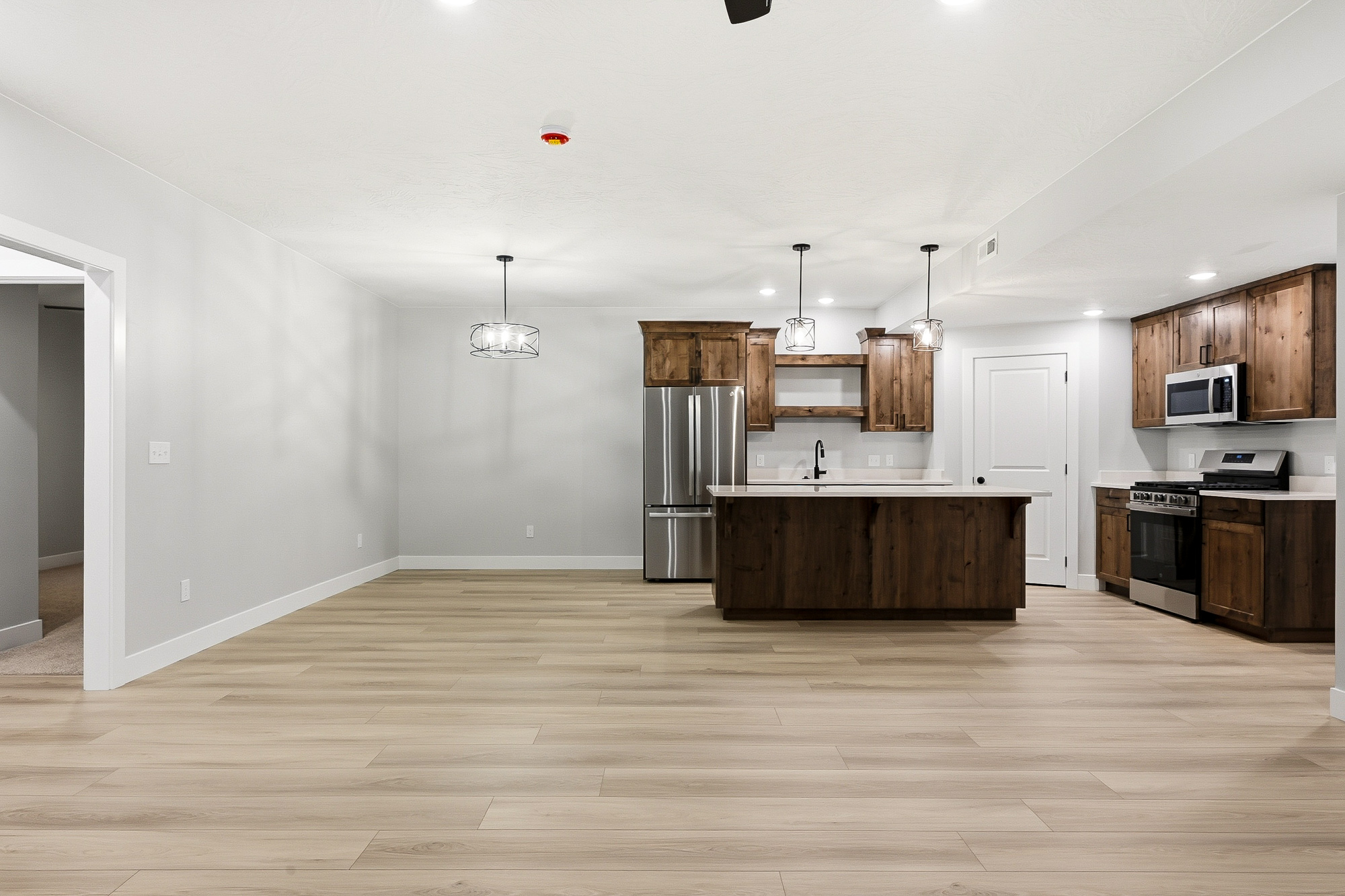 Cedar City, Utah, 84720, United States, 6 Bedrooms Bedrooms, ,4 BathroomsBathrooms,Residential,For Sale,1978281