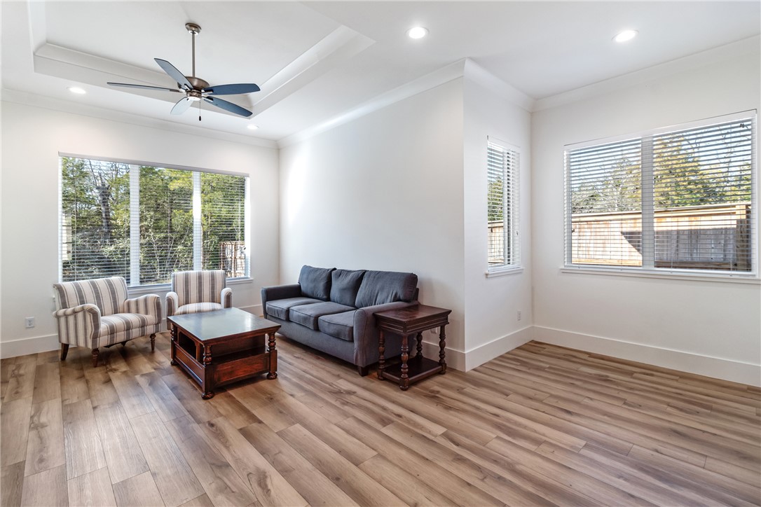 College Station, Texas, 77845, United States, 4 Bedrooms Bedrooms, ,5 BathroomsBathrooms,Residential,For Sale,1713774