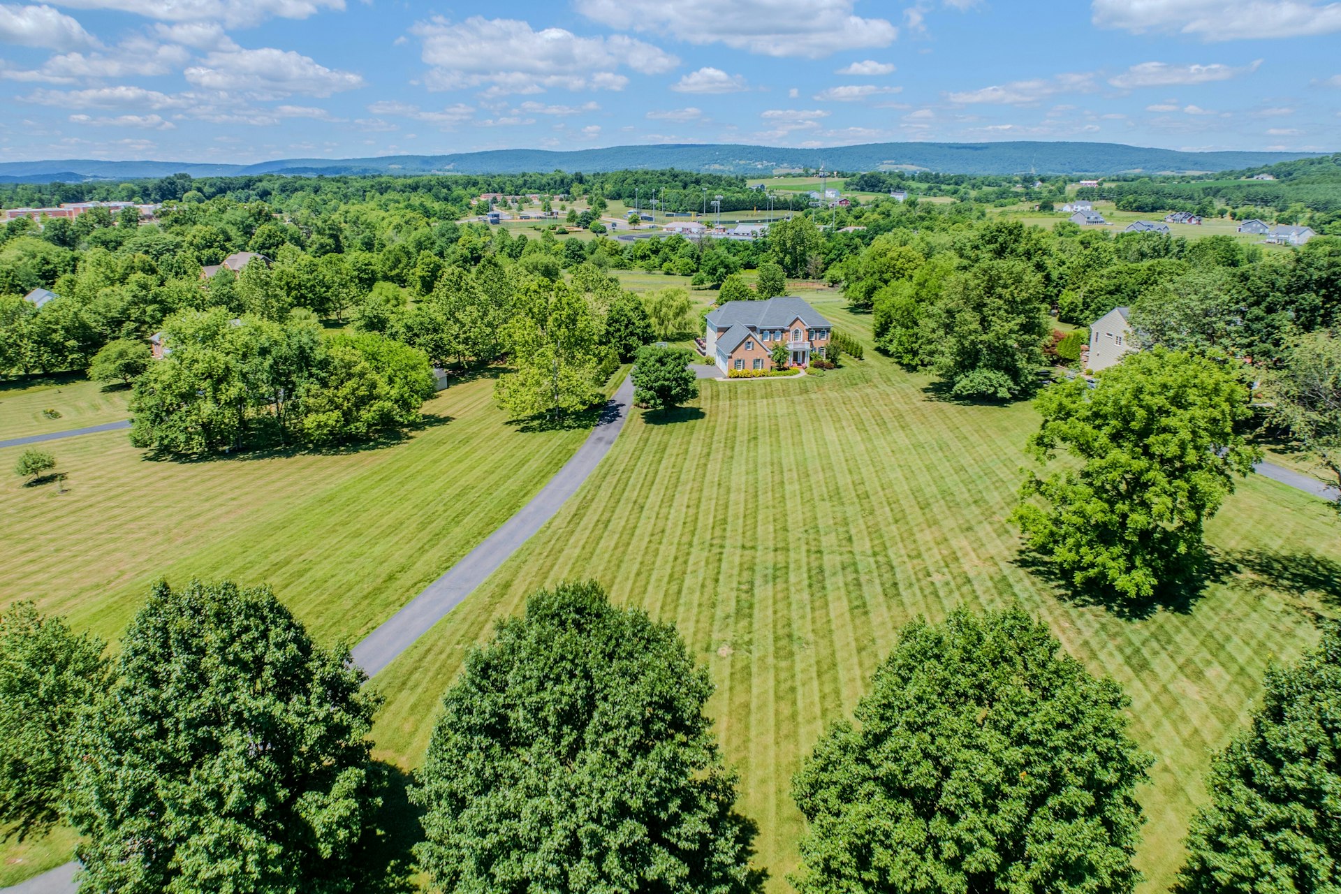  16619 Chestnut Overlook Drive, Purcellville, VA 20132 - 物件實景