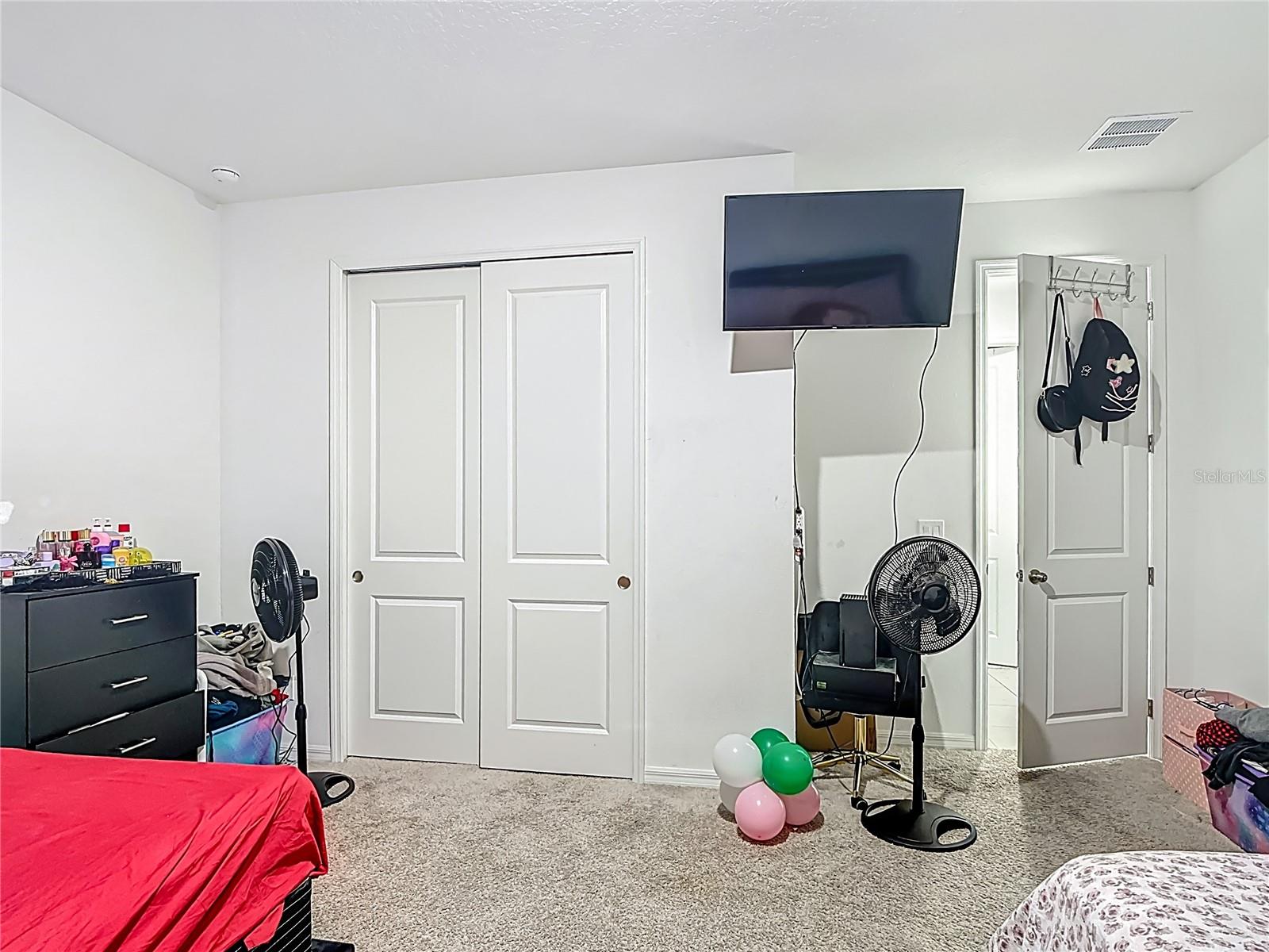 ST CLOUD, Florida, 34771, United States, 5 Bedrooms Bedrooms, ,4 BathroomsBathrooms,Residential,For Sale,1980959