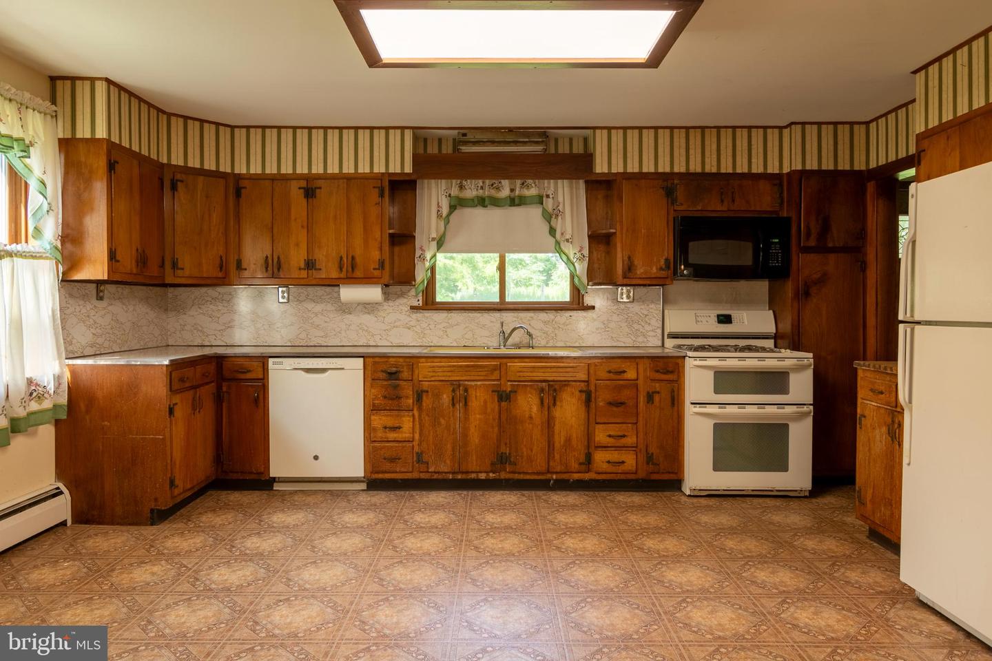 Washington, New Jersey, 07882, United States, 3 Bedrooms Bedrooms, ,2 BathroomsBathrooms,Residential,For Sale,1911658