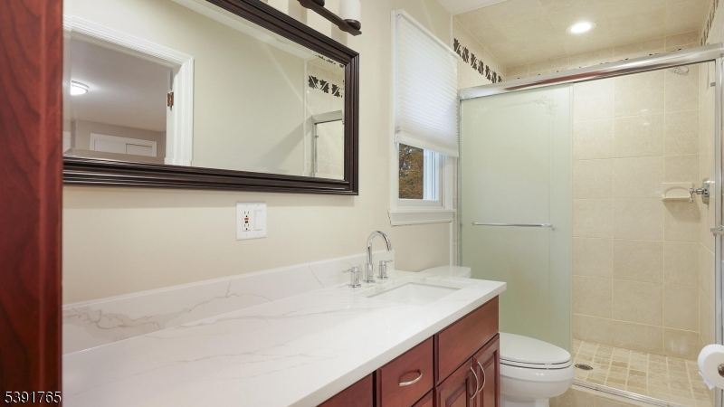 Fanwood Boro, New Jersey, 07023, United States, 3 Bedrooms Bedrooms, ,3 BathroomsBathrooms,Residential,For Sale,1987912