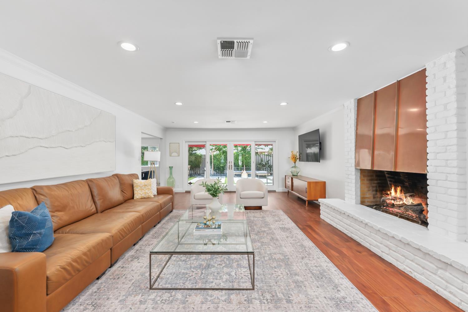 Sacramento, California, 95864, United States, 4 Bedrooms Bedrooms, ,3 BathroomsBathrooms,Residential,For Sale,1906967