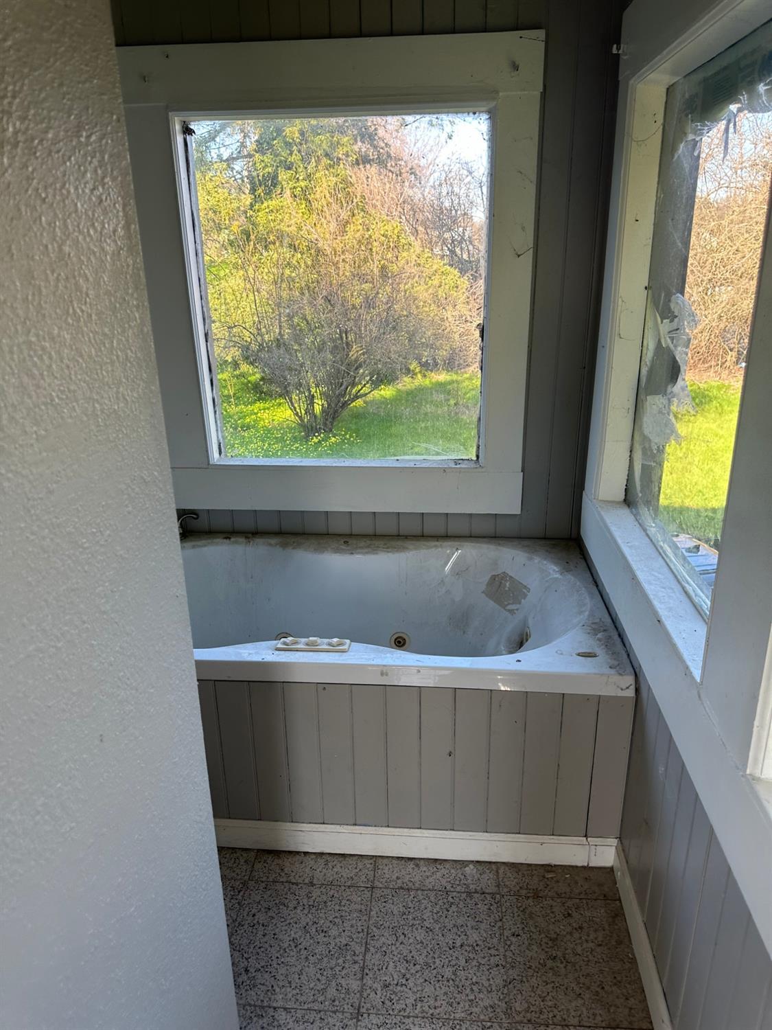 Walnut Grove, California, 95690, United States, 6 Bedrooms Bedrooms, ,4 BathroomsBathrooms,Residential,For Sale,2008796