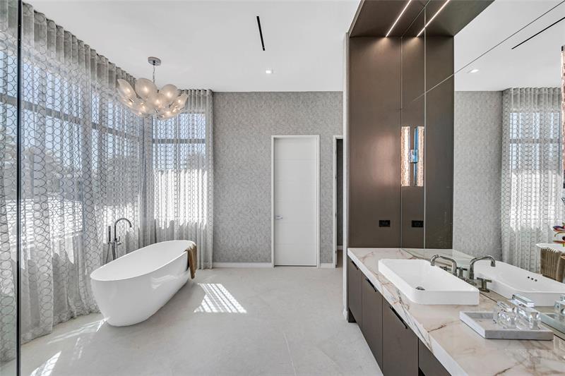 Fort Lauderdale, Florida, 33316, United States, 6 Bedrooms Bedrooms, ,8 BathroomsBathrooms,Residential,For Sale,1995601