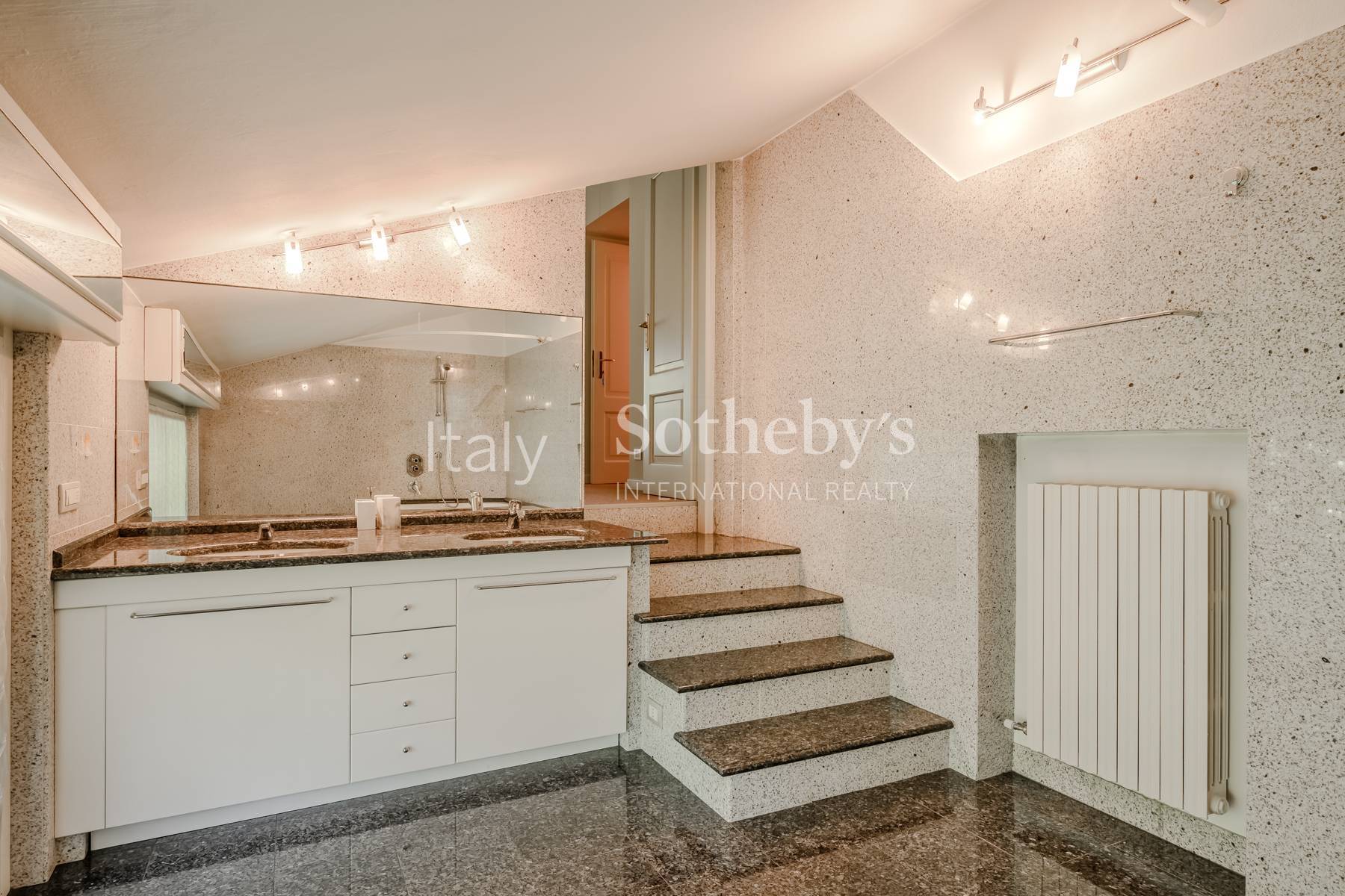 Villa with views of Lake Maggiore, swimming pool and spa area - 物件實景