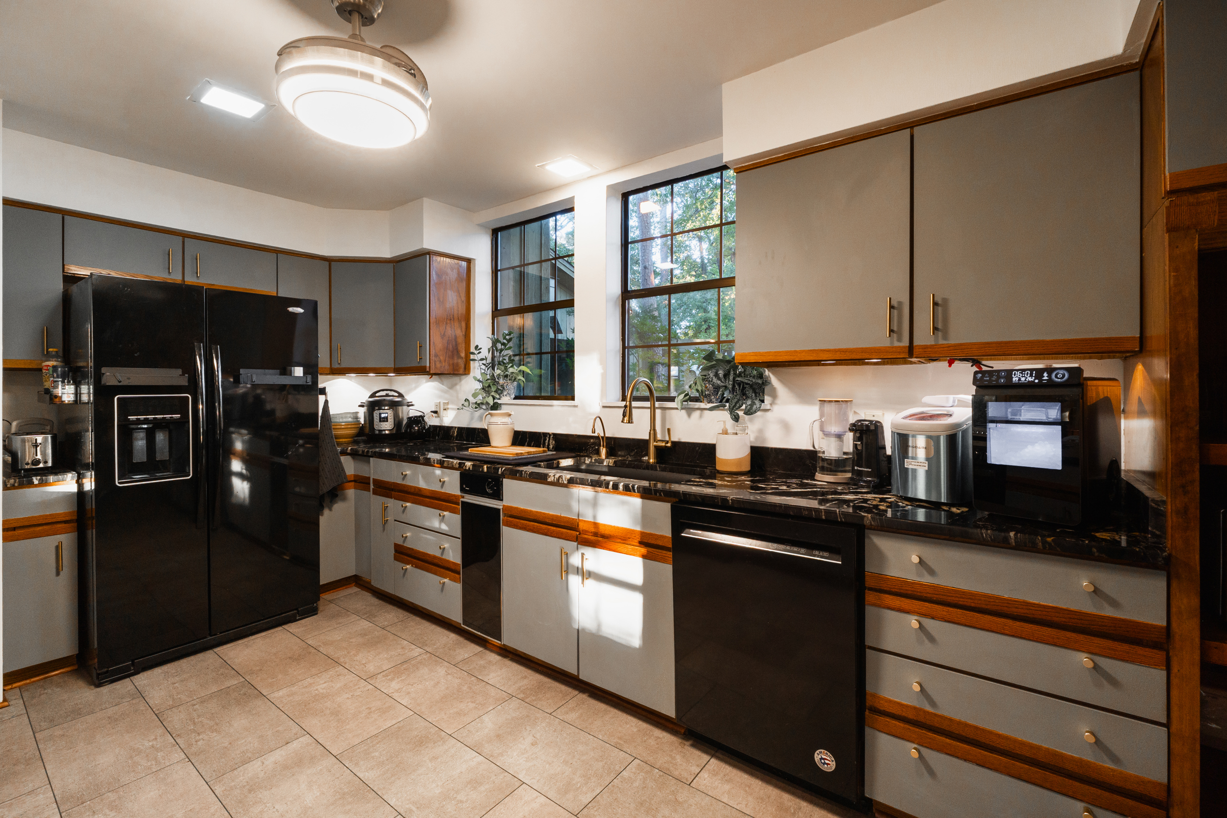 Clarksville, Arkansas, 72830, United States, 5 Bedrooms Bedrooms, ,5 BathroomsBathrooms,Residential,For Sale,1975281