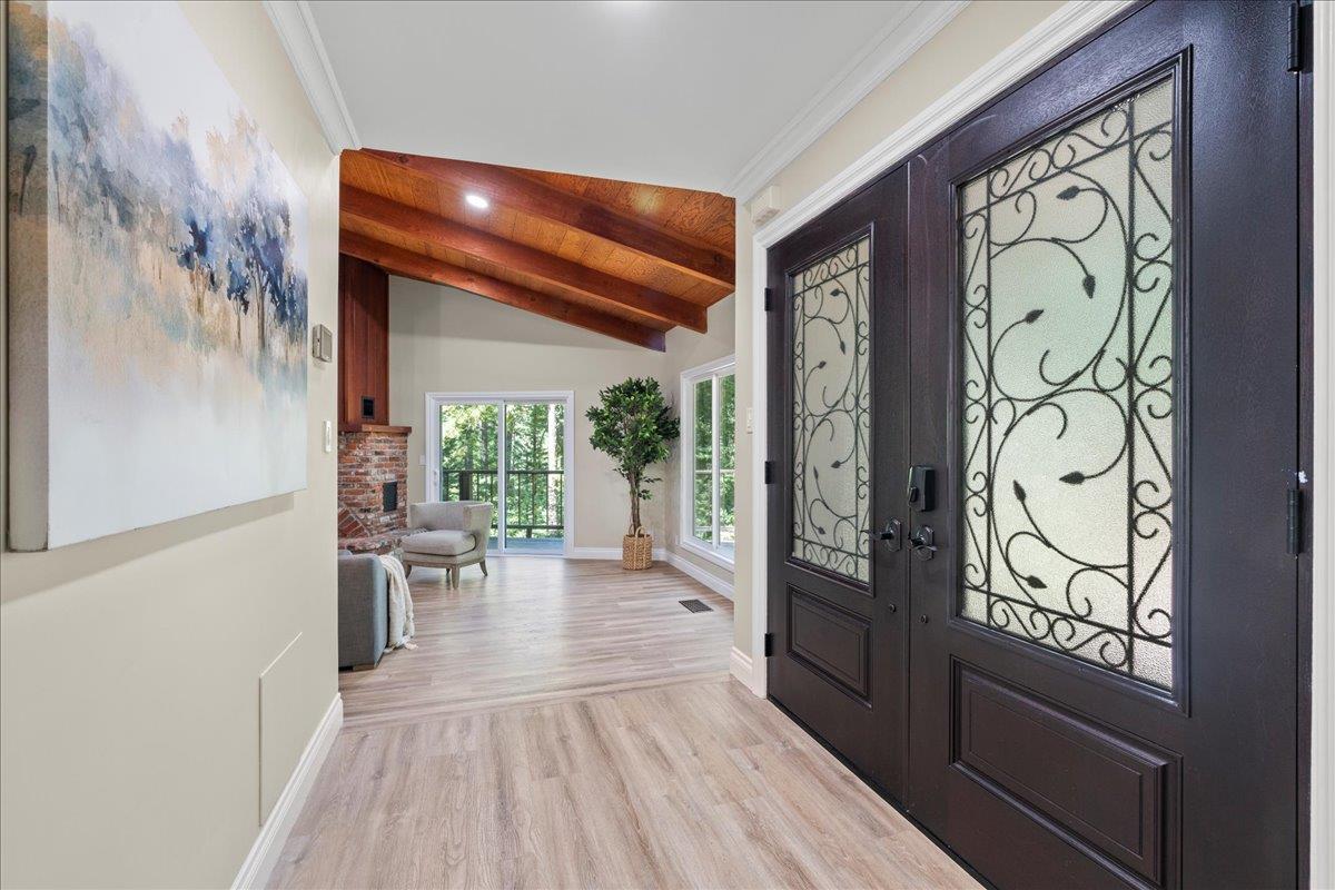 Los Gatos, California, 95033, United States, 3 Bedrooms Bedrooms, ,3 BathroomsBathrooms,Residential,For Sale,1905876