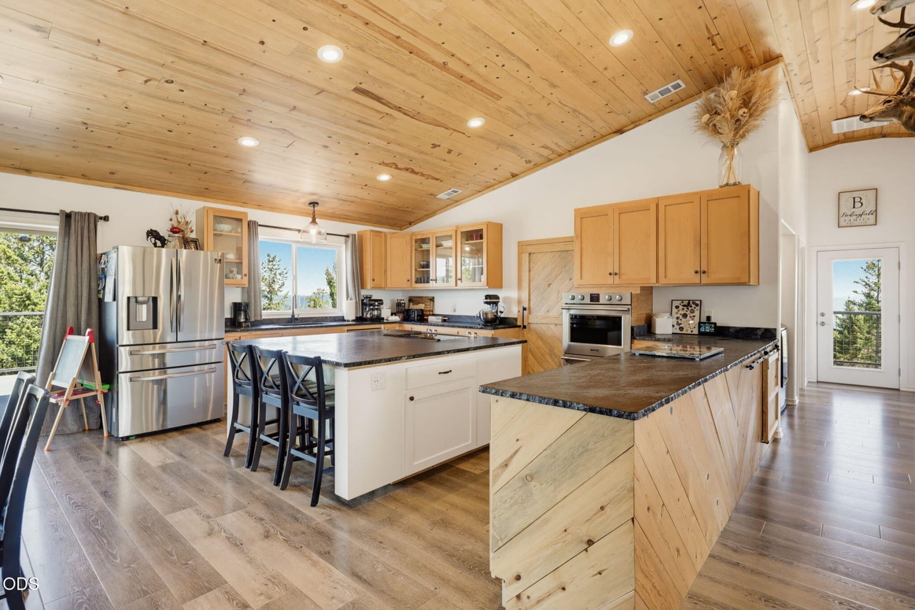  7036 Griffin Lane Jacksonville, OR 97530 - 物件實景