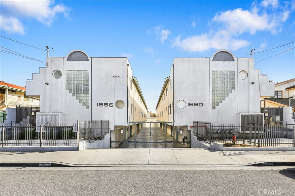 Gardena, California, 90247, United States, 3 Bedrooms Bedrooms, ,3 BathroomsBathrooms,Residential,For Sale,1974753