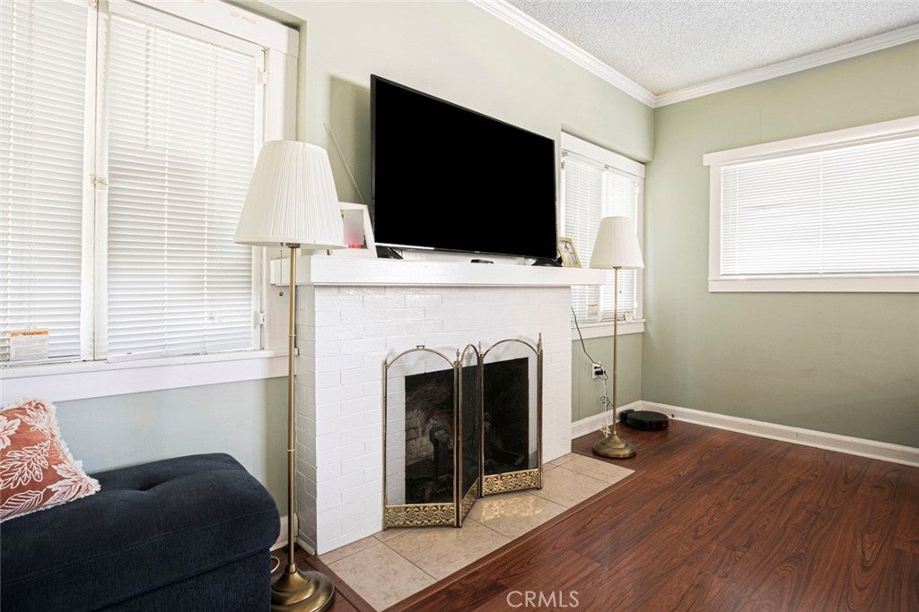 Pasadena, California, 91101, United States, 2 Bedrooms Bedrooms, ,1 BathroomBathrooms,Residential,For Sale,1938825