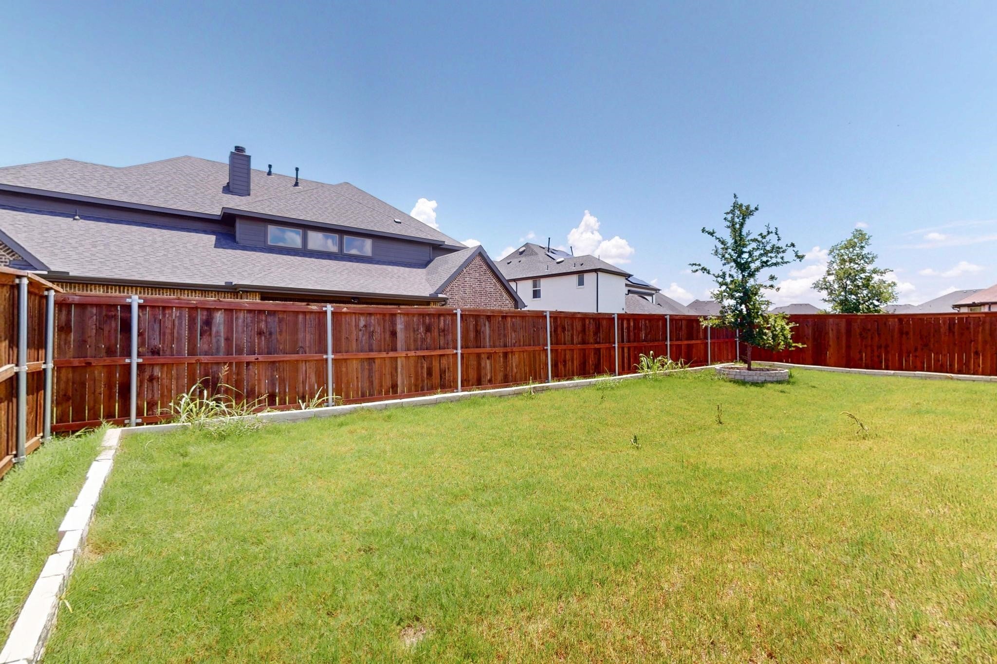 Mansfield, Texas, 76063, United States, 4 Bedrooms Bedrooms, ,4 BathroomsBathrooms,Residential,For Sale,1992597