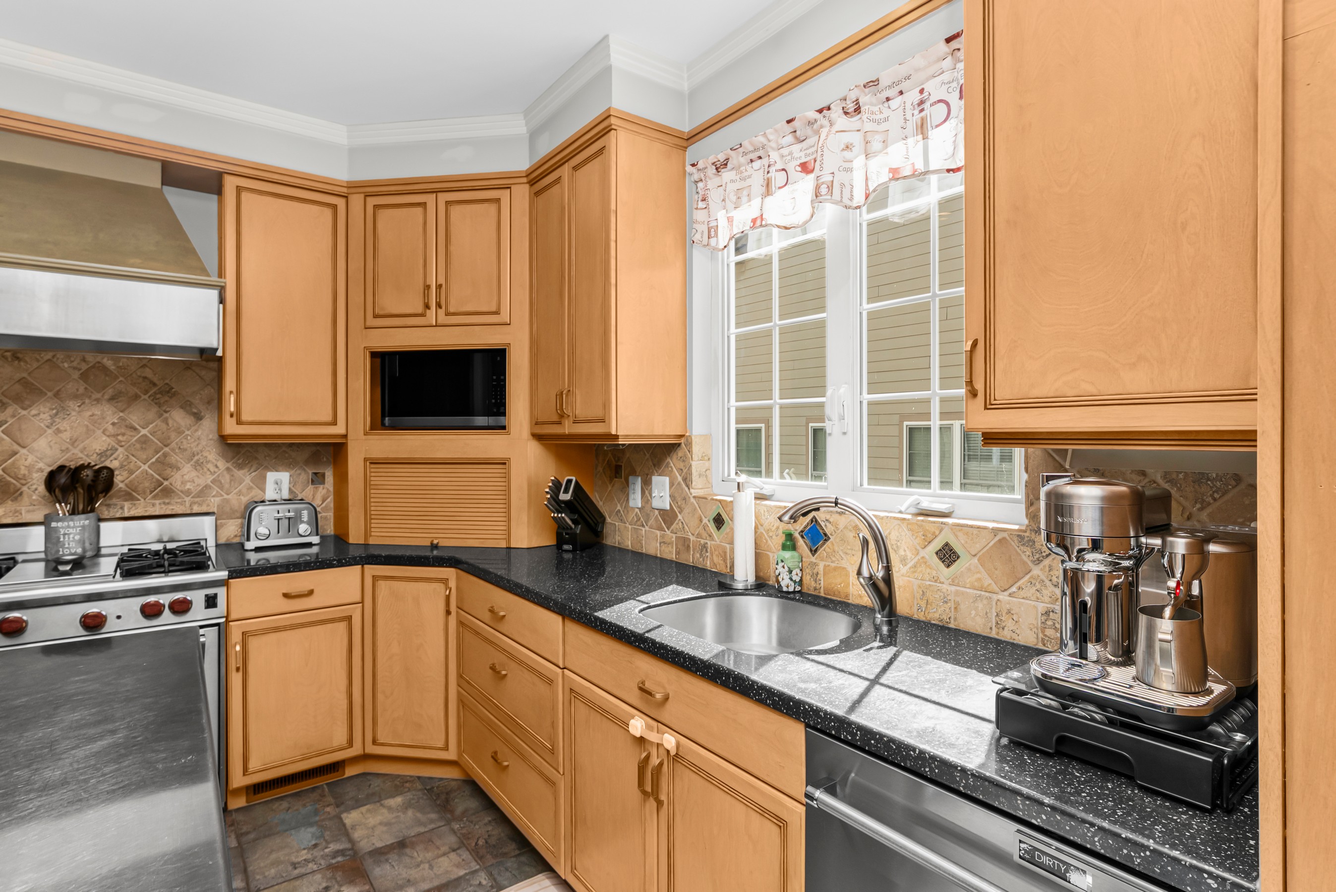  ROLAND PARK - 物件實景