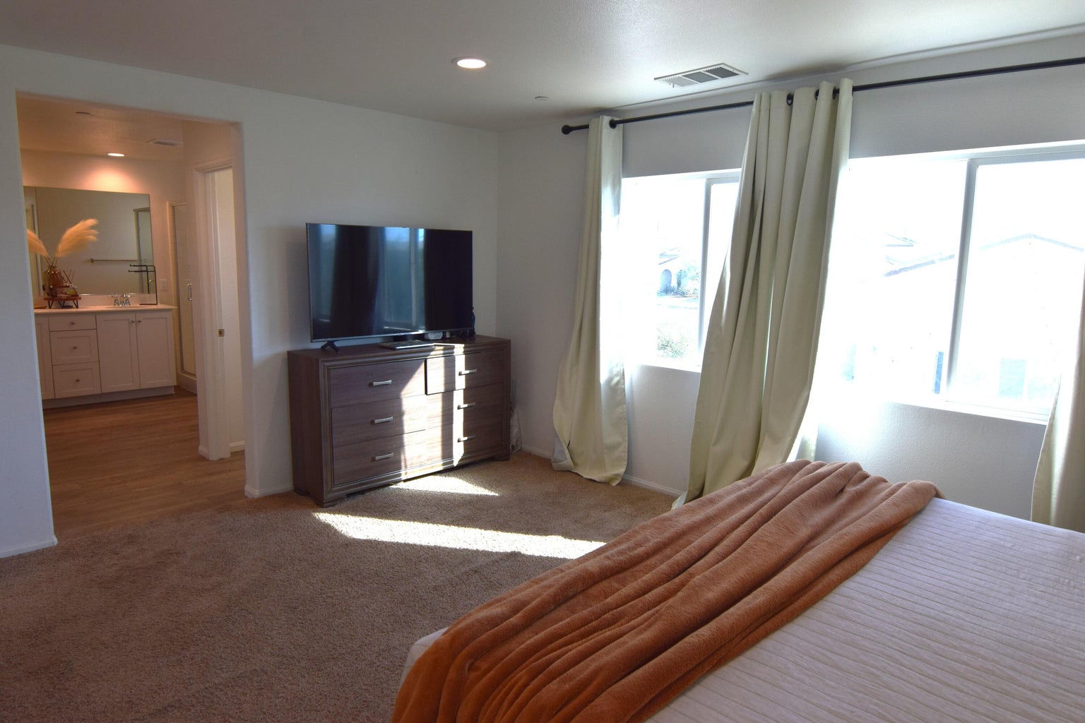 Indio, California, 92203, United States, 4 Bedrooms Bedrooms, ,3 BathroomsBathrooms,Residential,For Sale,1992452