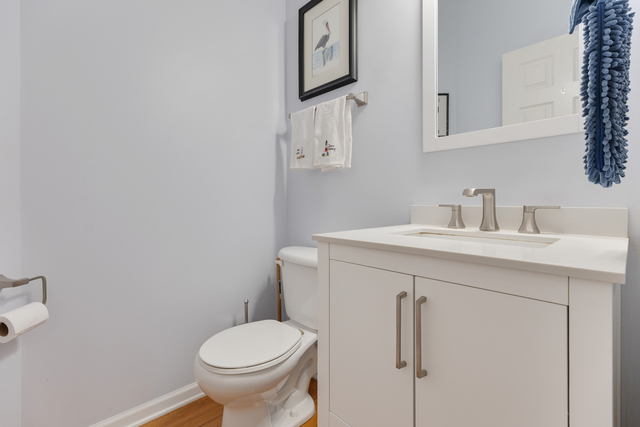 Huntley, Illinois, 60142, United States, 5 Bedrooms Bedrooms, ,3 BathroomsBathrooms,Residential,For Sale,1982974