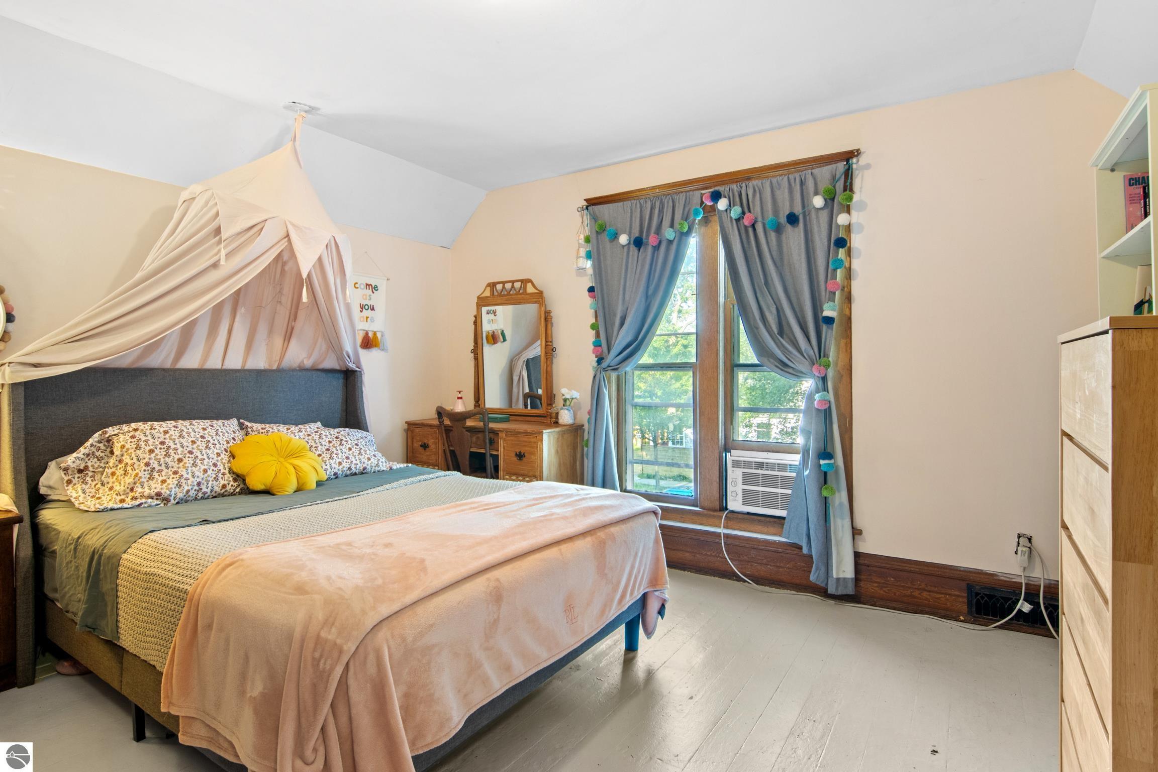 Traverse City, Michigan, 49684, United States, 4 Bedrooms Bedrooms, ,2 BathroomsBathrooms,Residential,For Sale,1943560