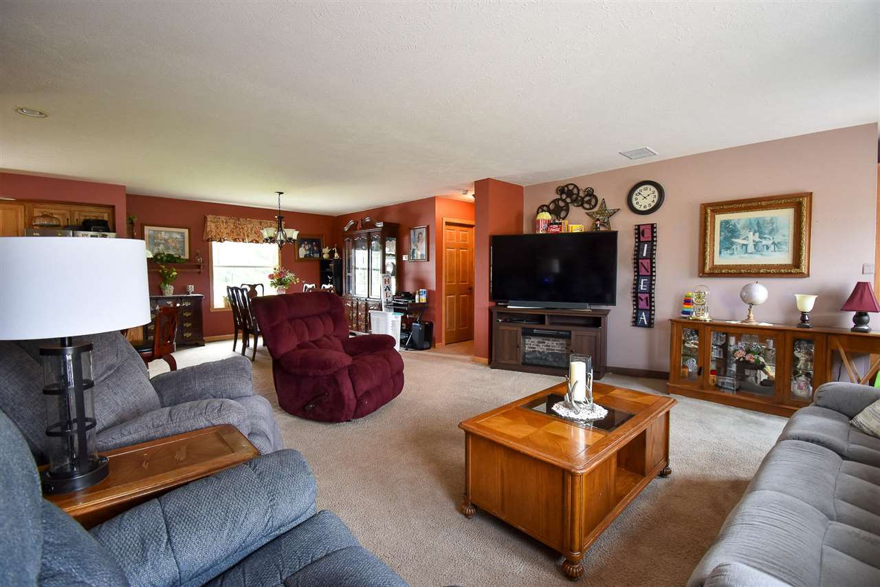 Petoskey, Michigan, 49770, United States, 4 Bedrooms Bedrooms, ,2 BathroomsBathrooms,Residential,For Sale,1925447