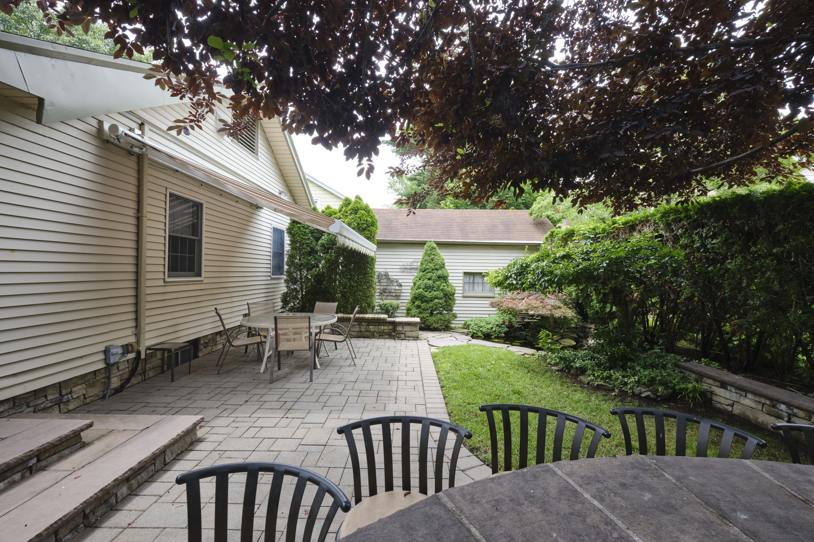 Bellerose Village, New York, 11001, United States, 3 Bedrooms Bedrooms, ,2 BathroomsBathrooms,Residential,For Sale,1974559