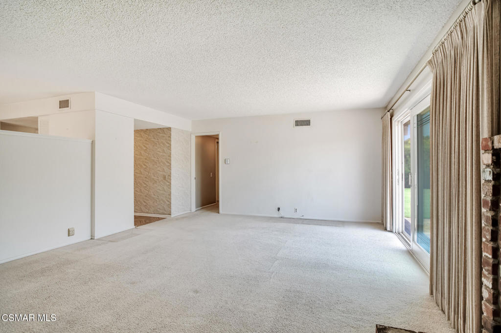 Ventura, California, 93004, United States, 4 Bedrooms Bedrooms, ,2 BathroomsBathrooms,Residential,For Sale,1930622