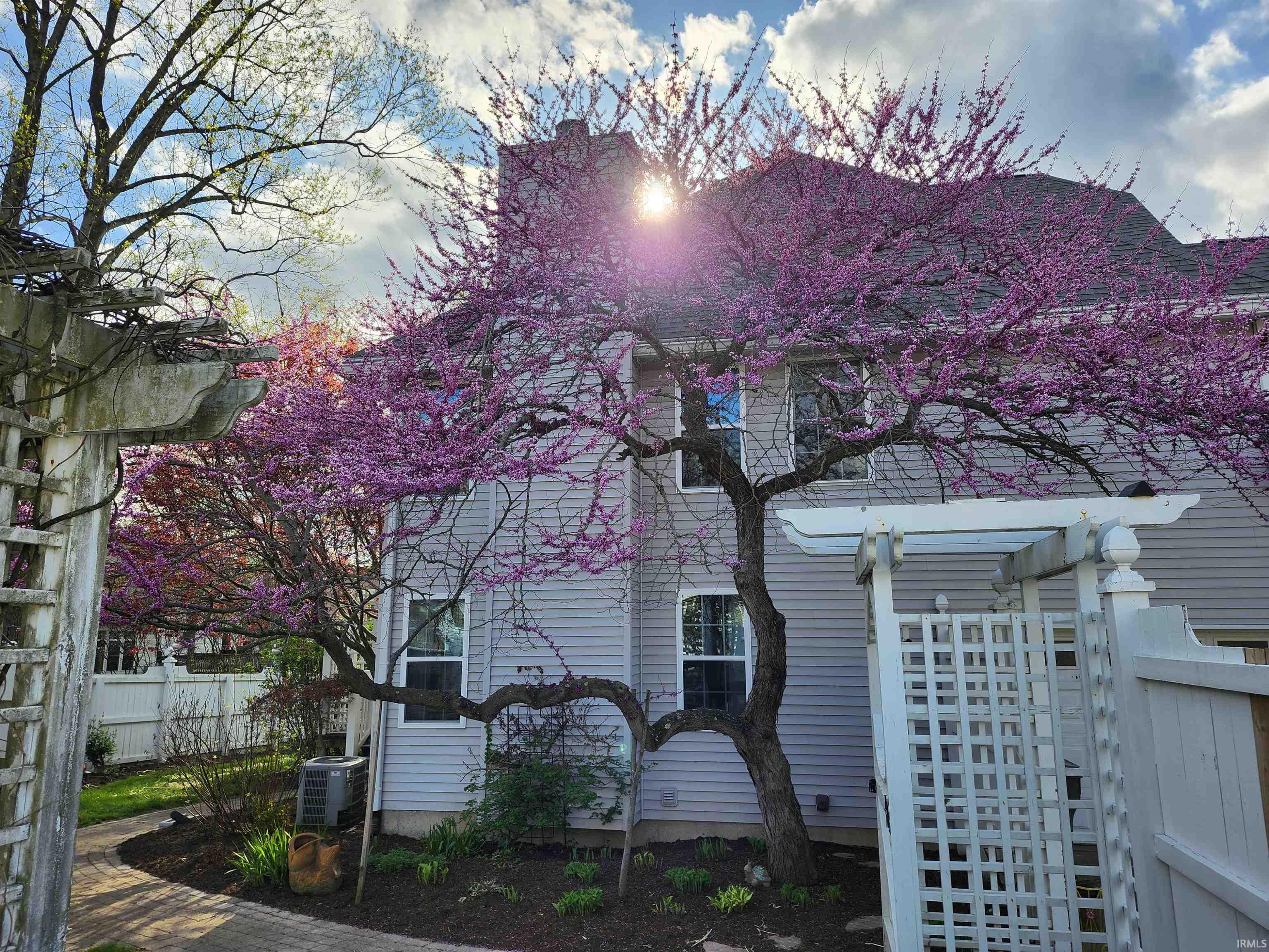 Bloomington, Indiana, 47401, United States, 4 Bedrooms Bedrooms, ,4 BathroomsBathrooms,Residential,For Sale,1943919