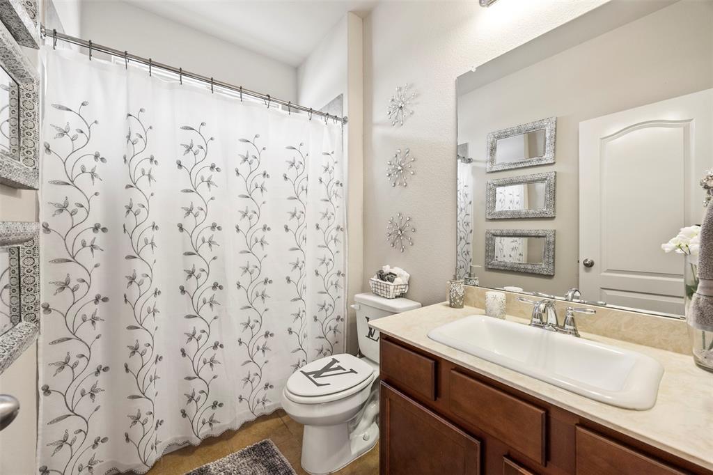 Northlake, Texas, 76226, United States, 5 Bedrooms Bedrooms, ,4 BathroomsBathrooms,Residential,For Sale,2049353