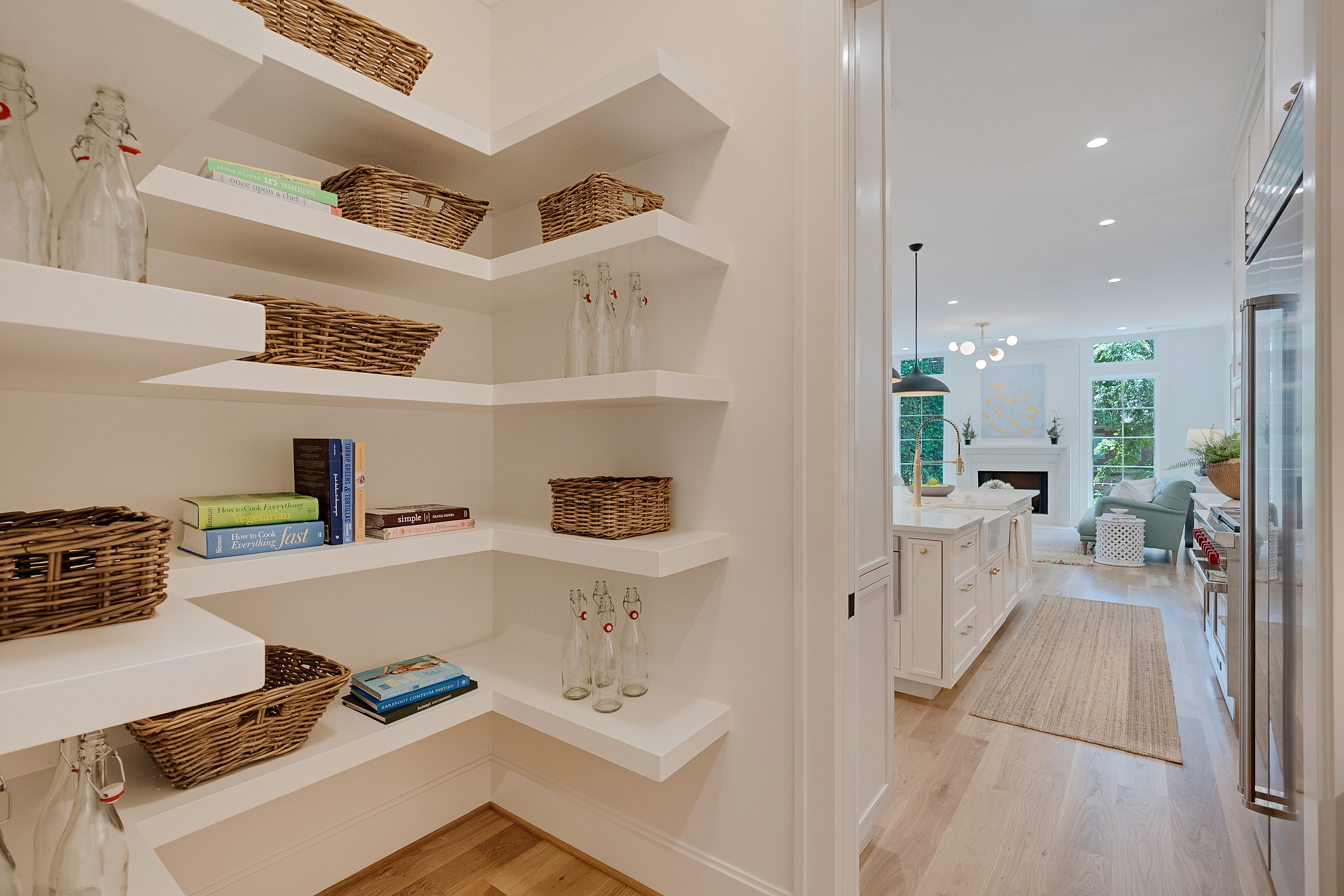  Elevated Living in Ashford Park - 物件實景