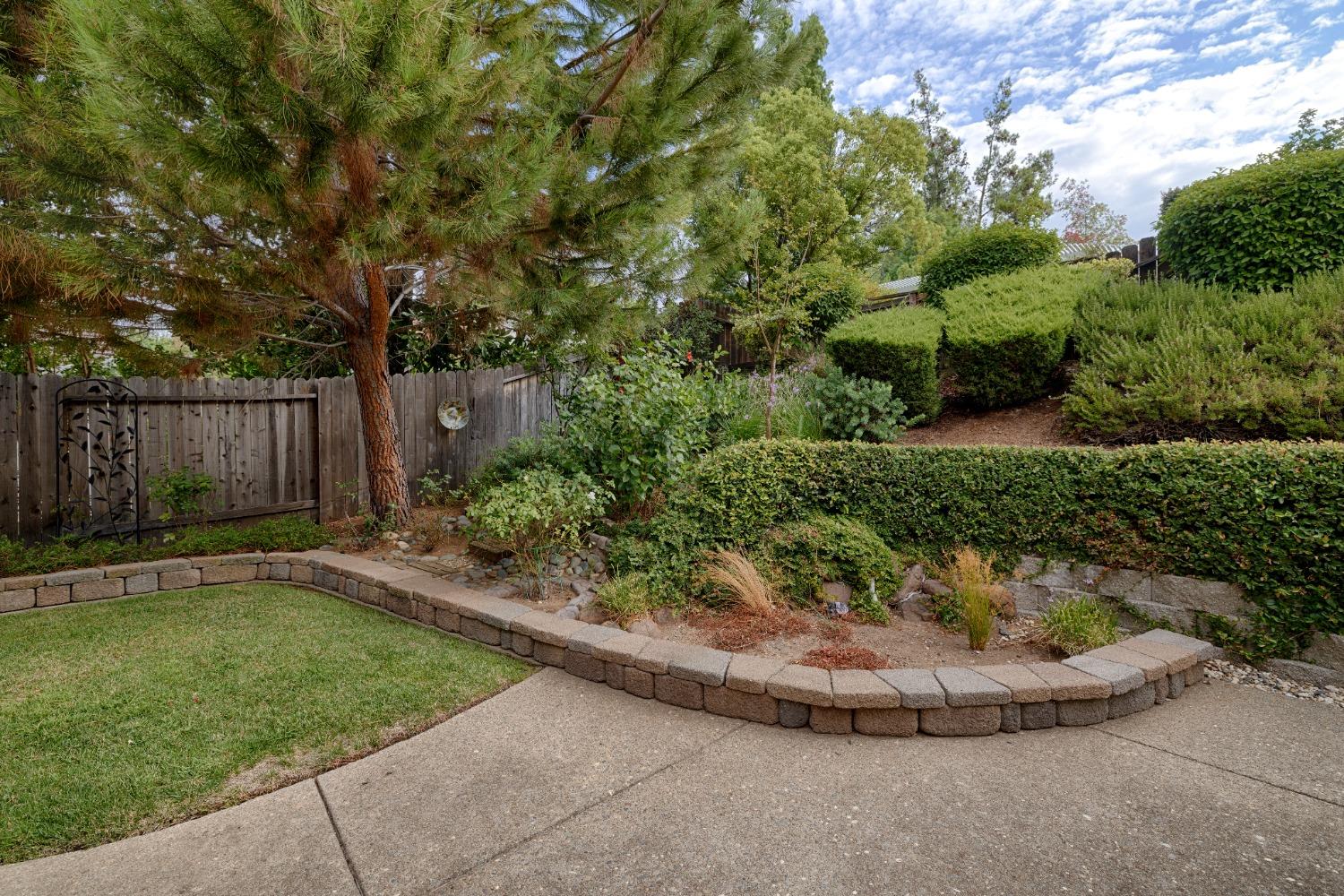 Rocklin, California, 95765, United States, 2 Bedrooms Bedrooms, ,2 BathroomsBathrooms,Residential,For Sale,1907084