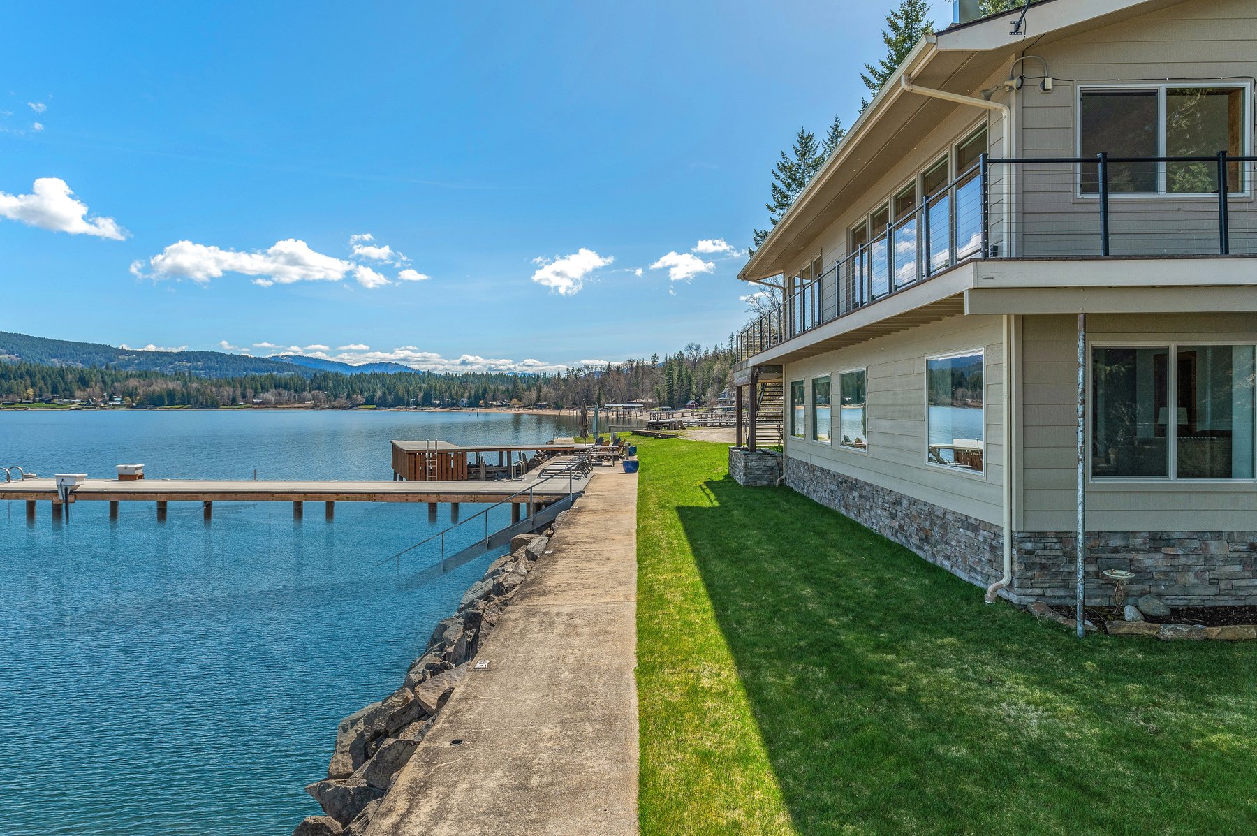 Sagle, Idaho, 83860, United States, 6 Bedrooms Bedrooms, ,5 BathroomsBathrooms,Residential,For Sale,1763487
