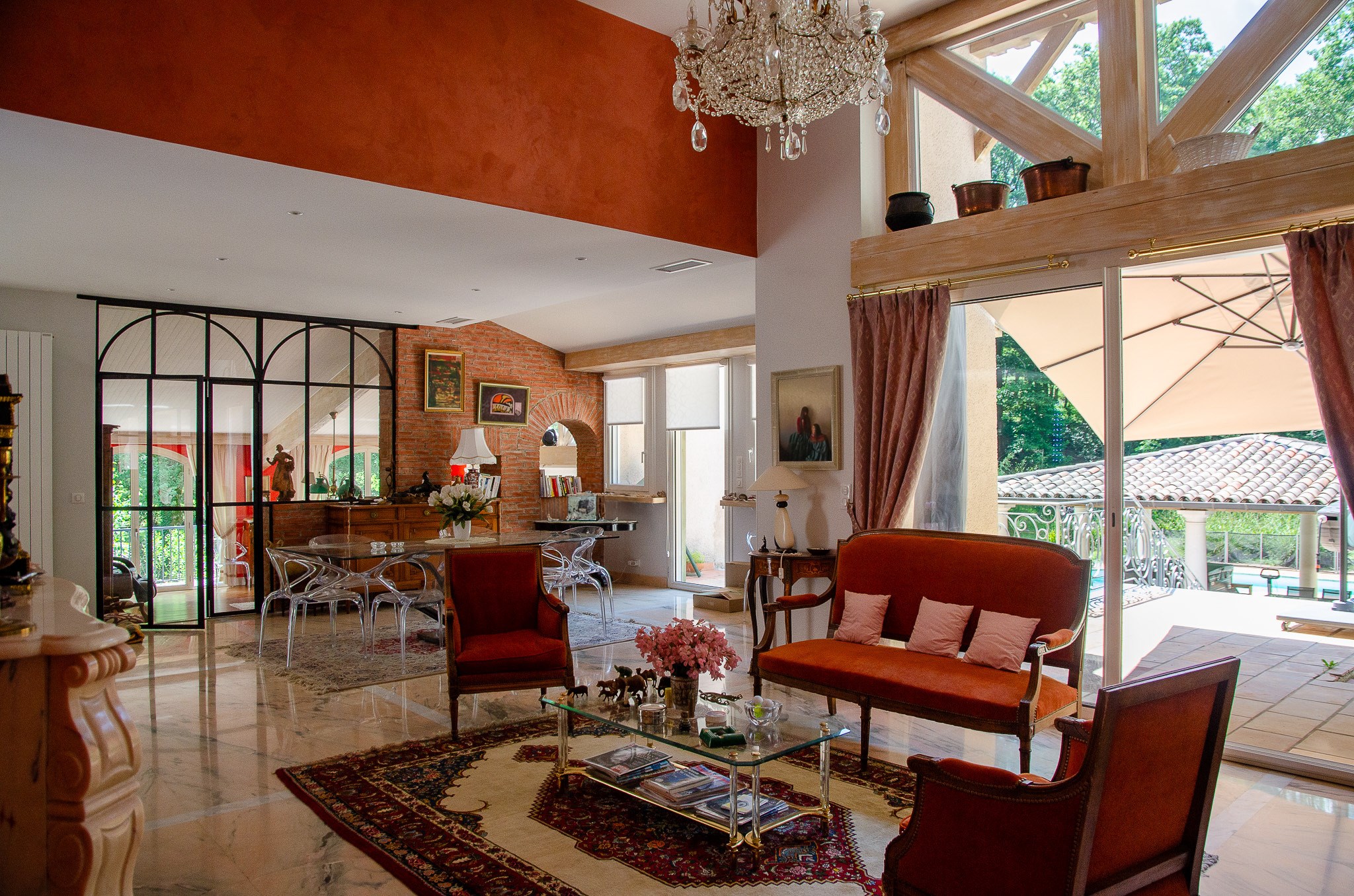  Superb property set in landscaped grounds near an 18-hole golf course. - 物件實景