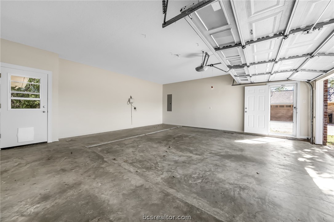 1702 Amber Ridge Drive, College Station, Texas, 77845, United States, 4 Bedrooms Bedrooms, ,4 BathroomsBathrooms,Residential,For Sale,1702 Amber Ridge Drive,1170942