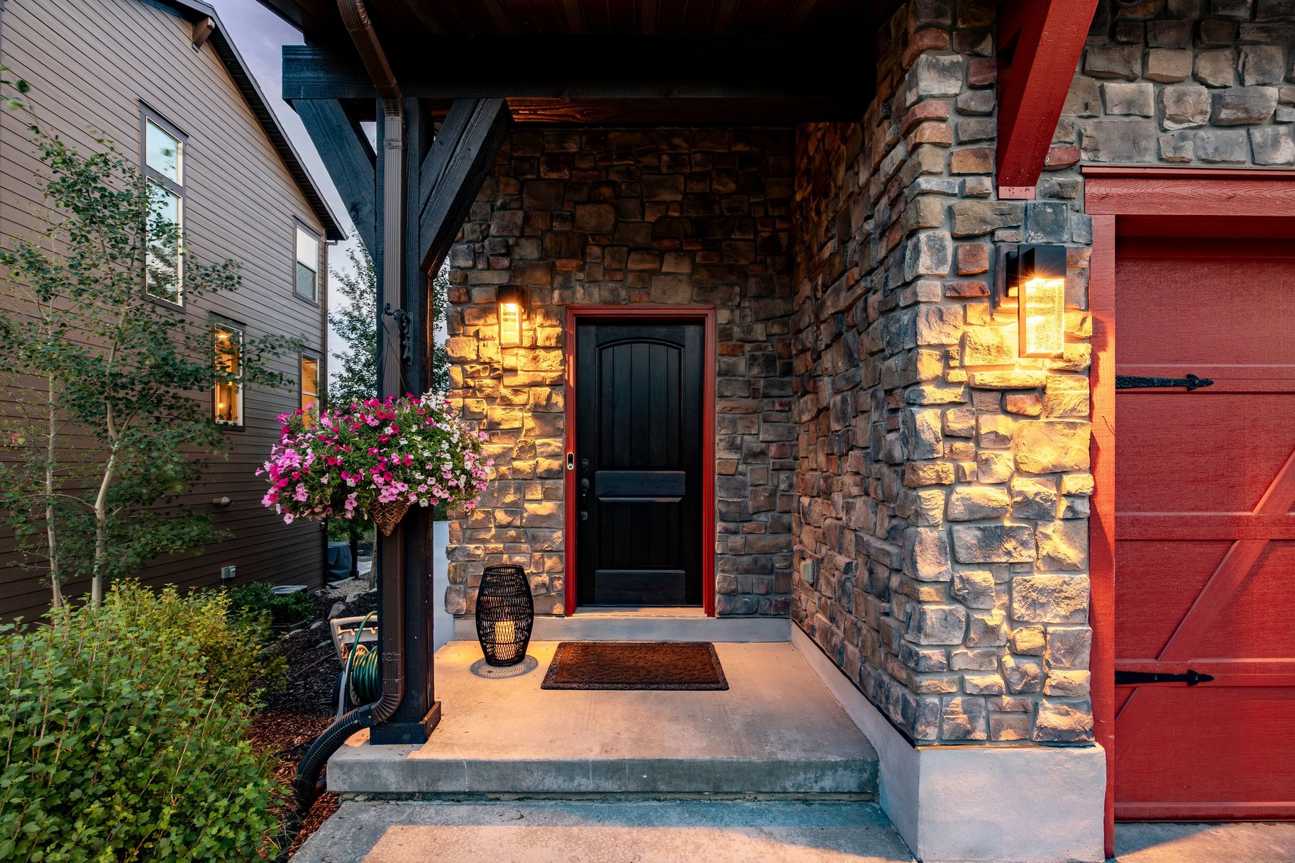  Renovated Furnished Townhome on Premium Lot with Easy Ski Access - 物件實景