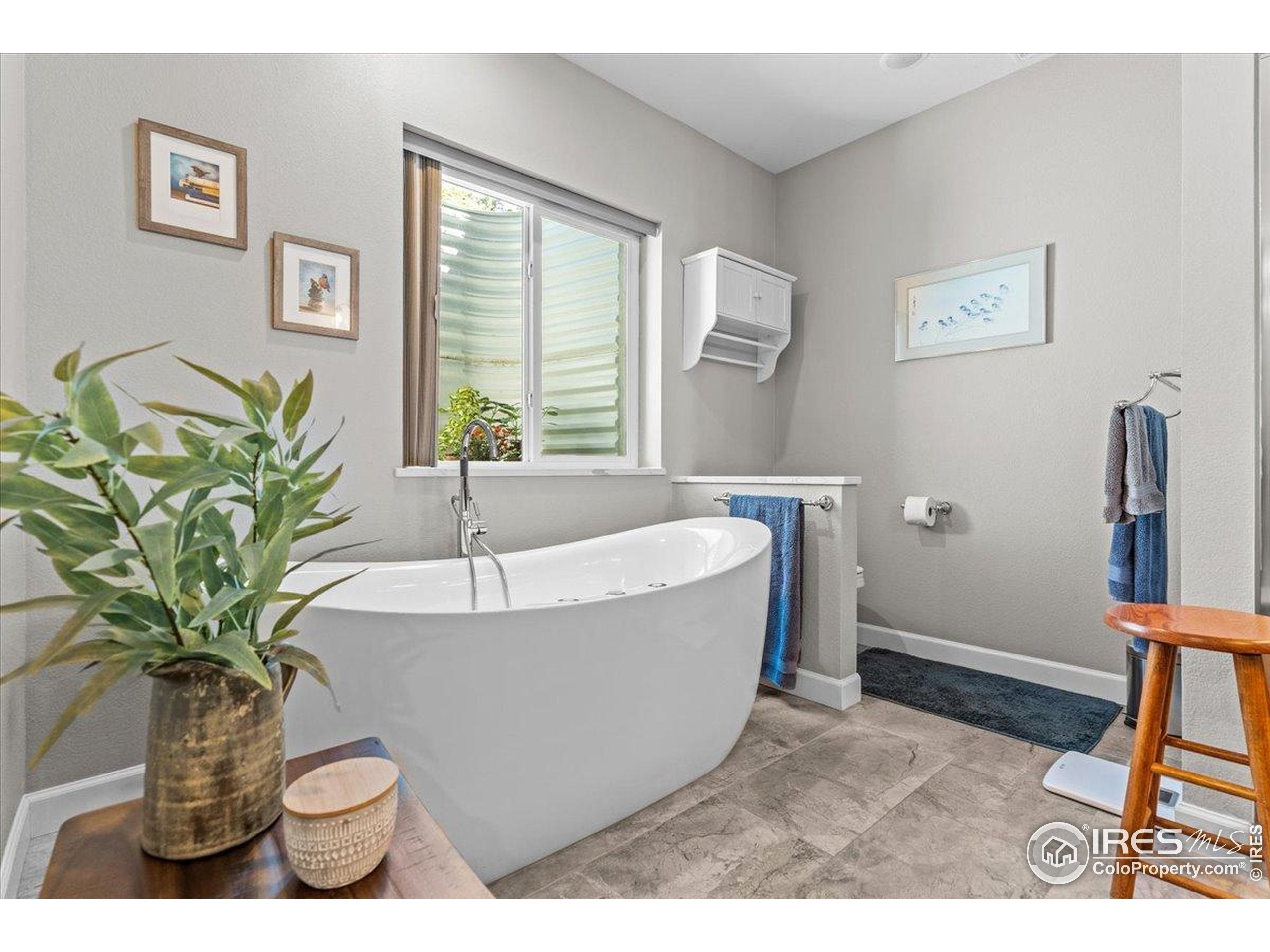 Windsor, Colorado, 80550, United States, 4 Bedrooms Bedrooms, ,5 BathroomsBathrooms,Residential,For Sale,1909910