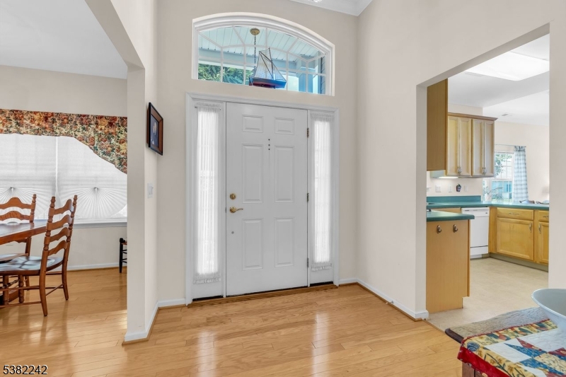 Franklin Twp., New Jersey, 08873, United States, 2 Bedrooms Bedrooms, ,2 BathroomsBathrooms,Residential,For Sale,1950059