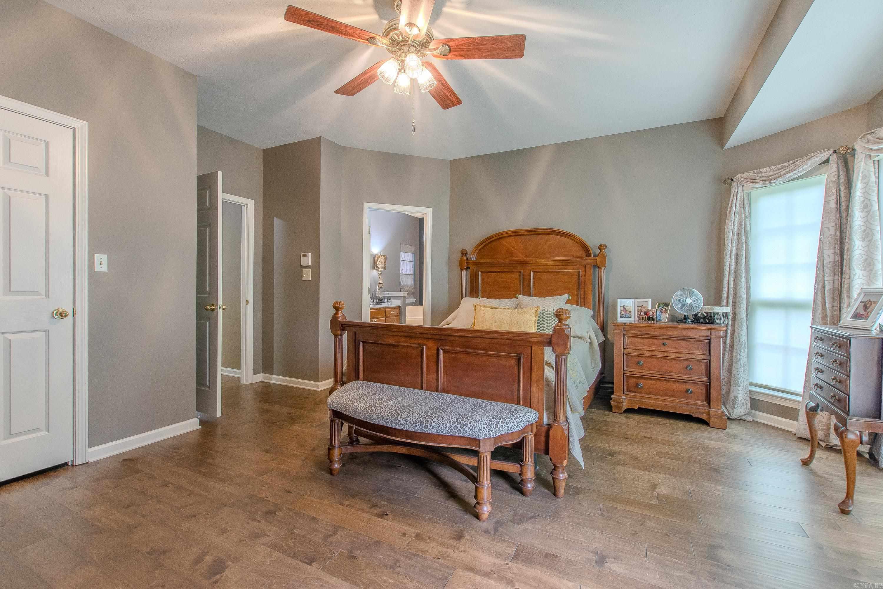Benton, Arkansas, 72019, United States, 4 Bedrooms Bedrooms, ,4 BathroomsBathrooms,Residential,For Sale,1932840