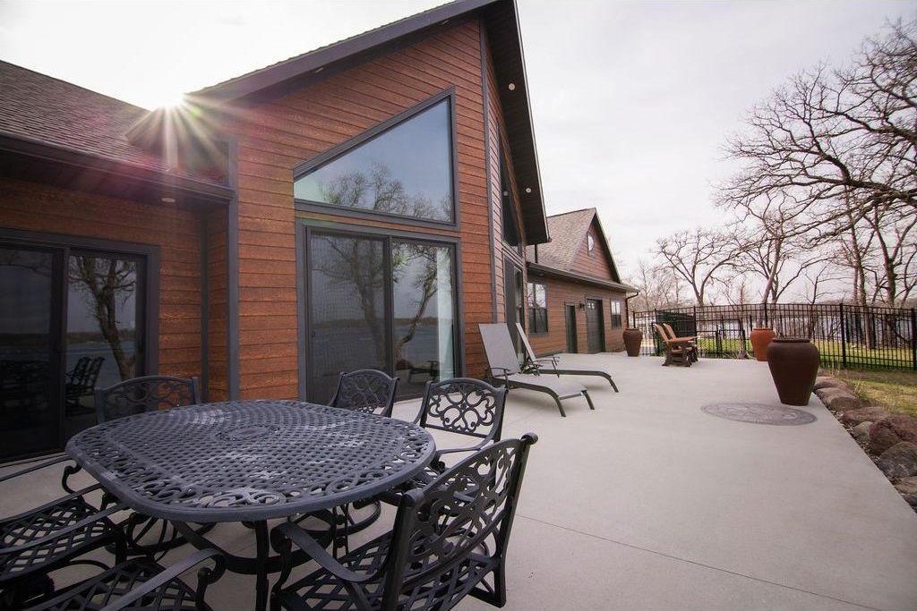 Alexandria, Minnesota, 56308, United States, 4 Bedrooms Bedrooms, ,4 BathroomsBathrooms,Residential,For Sale,2039906