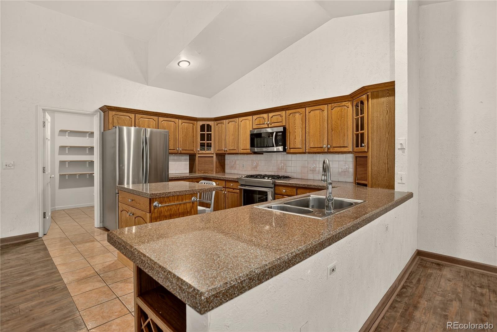 Evergreen, Colorado, 80439, United States, 2 Bedrooms Bedrooms, ,4 BathroomsBathrooms,Residential,For Sale,1951155