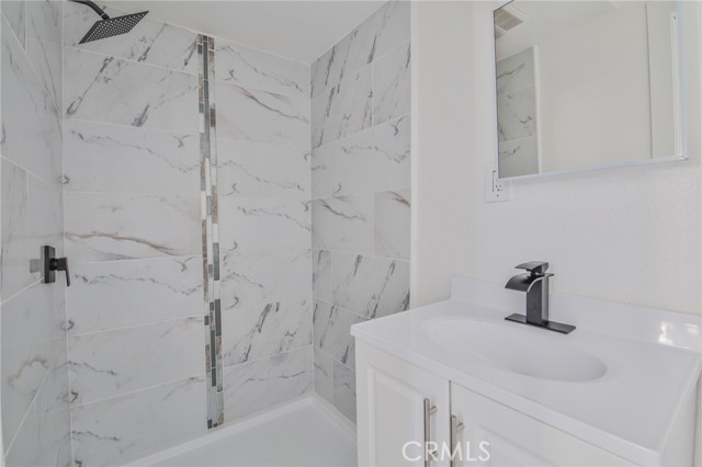 Los Angeles, California, 90003, United States, 3 Bedrooms Bedrooms, ,1 BathroomBathrooms,Residential,For Sale,2008197