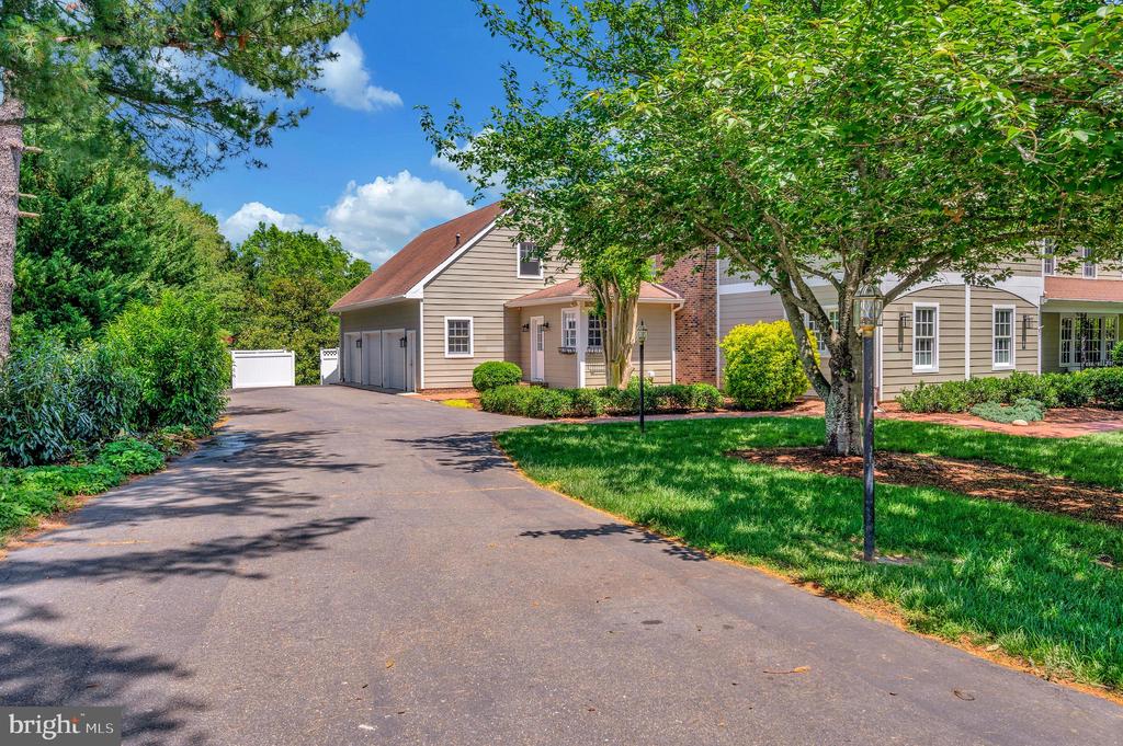 Fredericksburg, Virginia, 22405, United States, 5 Bedrooms Bedrooms, ,5 BathroomsBathrooms,Residential,For Sale,1825163