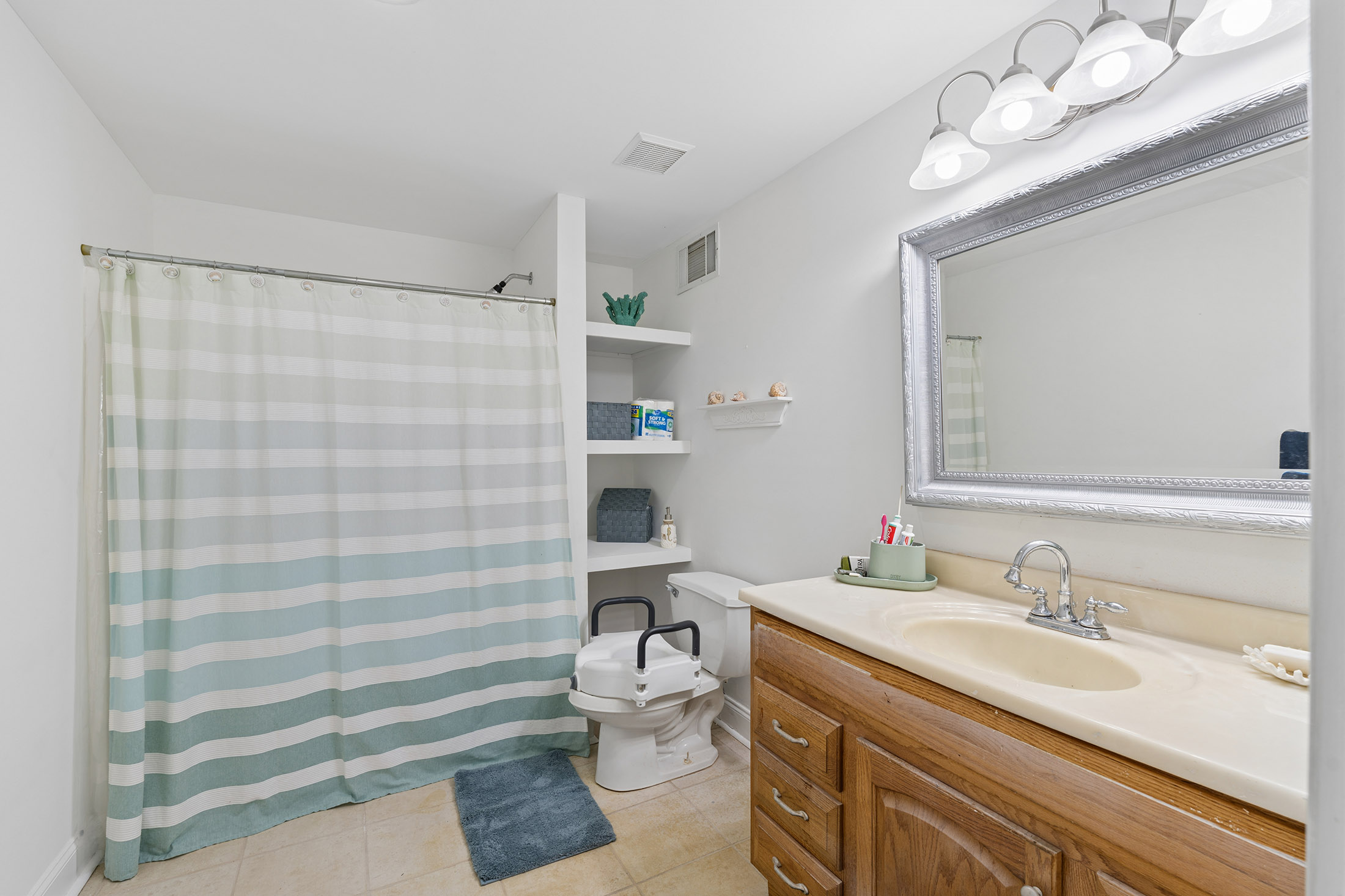  Expansive Five Bedroom Home in One of Duluth
