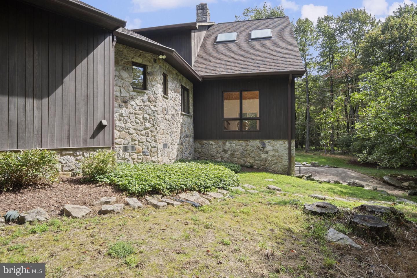 Frederick, Maryland, 21702, United States, 4 Bedrooms Bedrooms, ,3 BathroomsBathrooms,Residential,For Sale,1989312