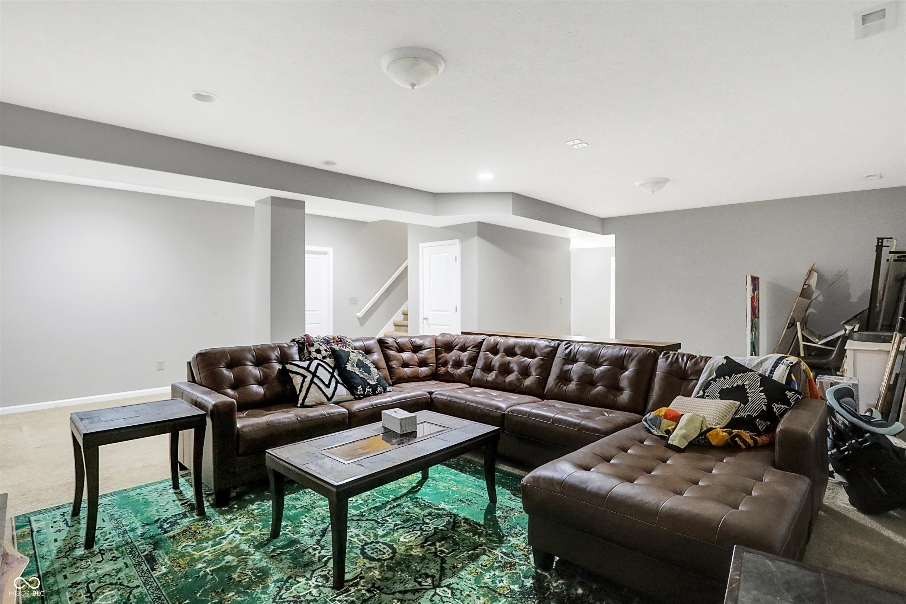 Franklin, Indiana, 46131, United States, 6 Bedrooms Bedrooms, ,4 BathroomsBathrooms,Residential,For Sale,1978604