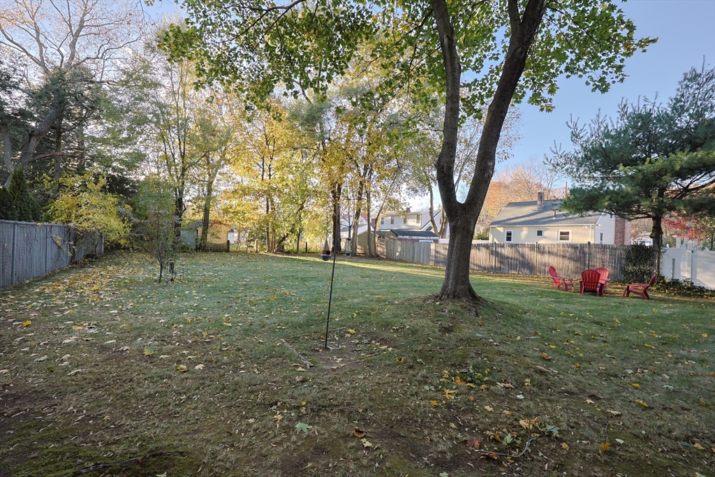 Framingham, Massachusetts, 01701, United States, 3 Bedrooms Bedrooms, ,2 BathroomsBathrooms,Residential,For Sale,1987997