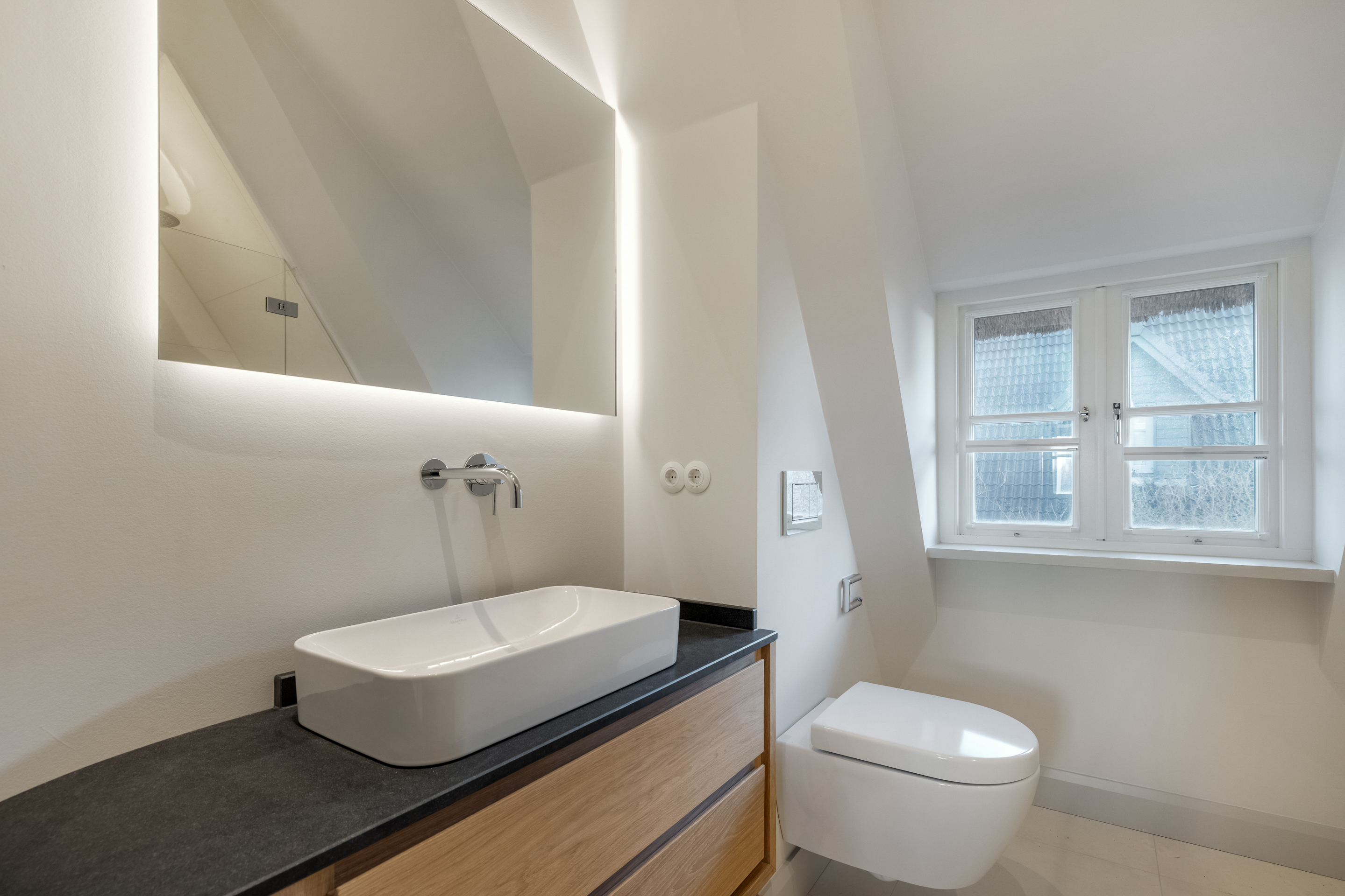  Exklusives Neubau-Reetdachhaus in Morsum mit phantastischem Weitblick - 物件實景