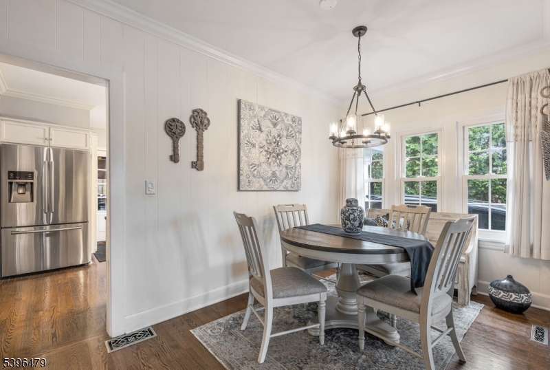 West Milford Twp., New Jersey, 07421, United States, 4 Bedrooms Bedrooms, ,3 BathroomsBathrooms,Residential,For Sale,1992089