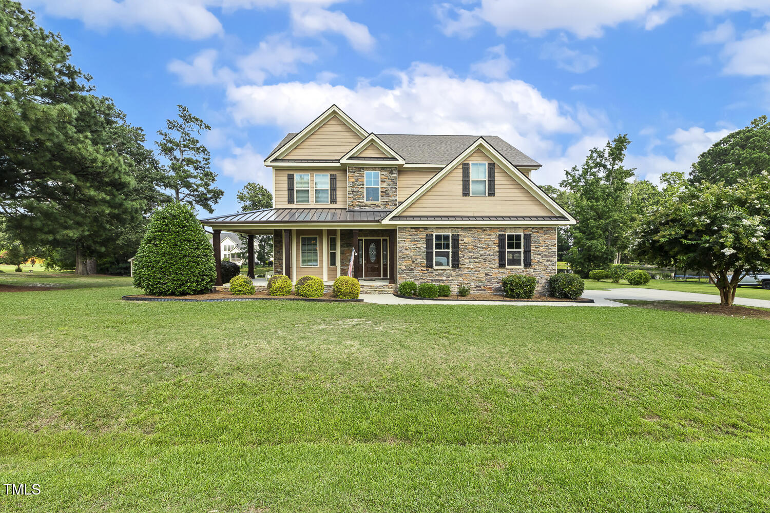 Fuquay Varina, North Carolina, 27526, United States, 4 Bedrooms Bedrooms, ,4 BathroomsBathrooms,Residential,For Sale,1889692