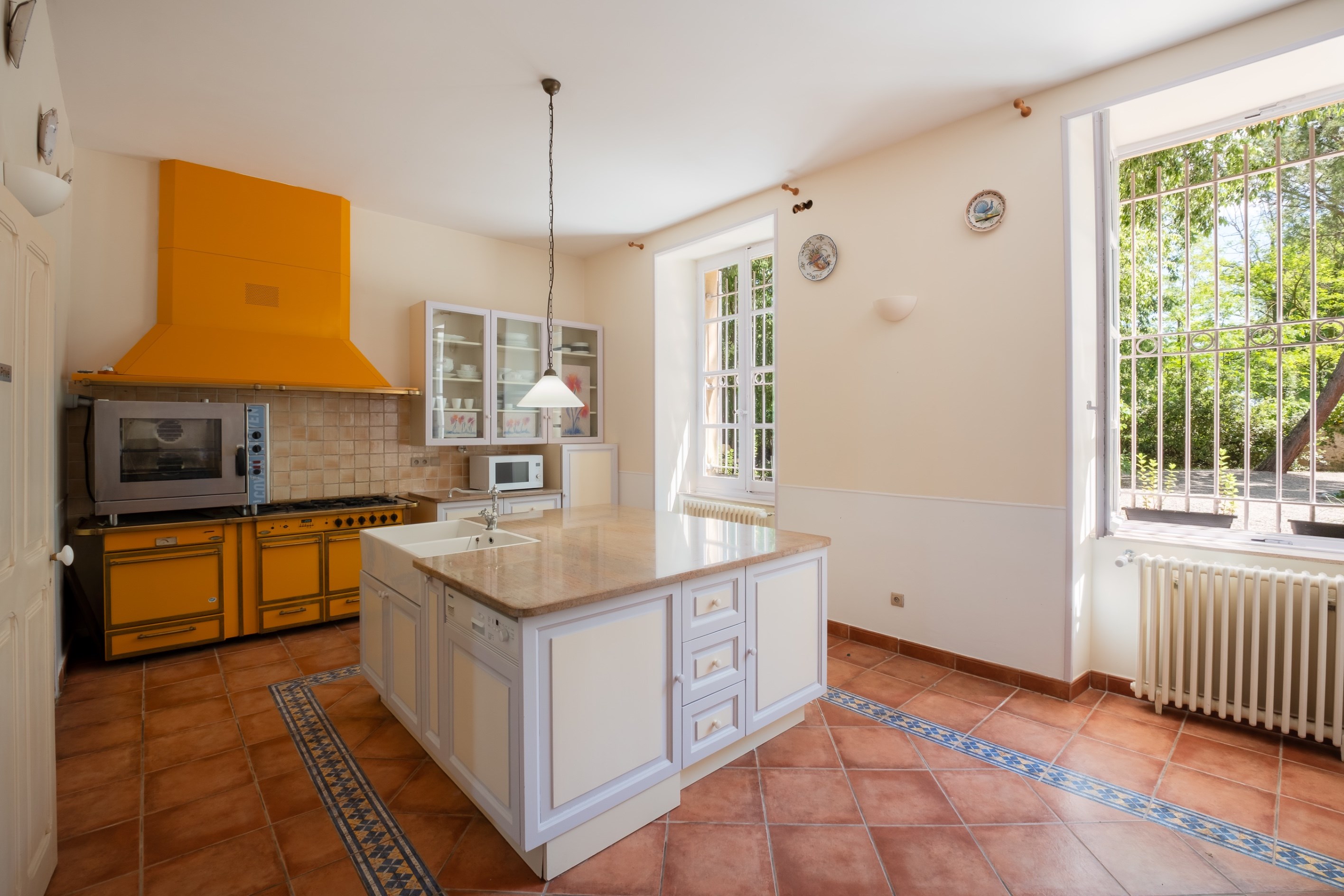  Pézenas 17TH-Century Chateau  Exceptional Estate & Hospitality Opportunity - 物件實景